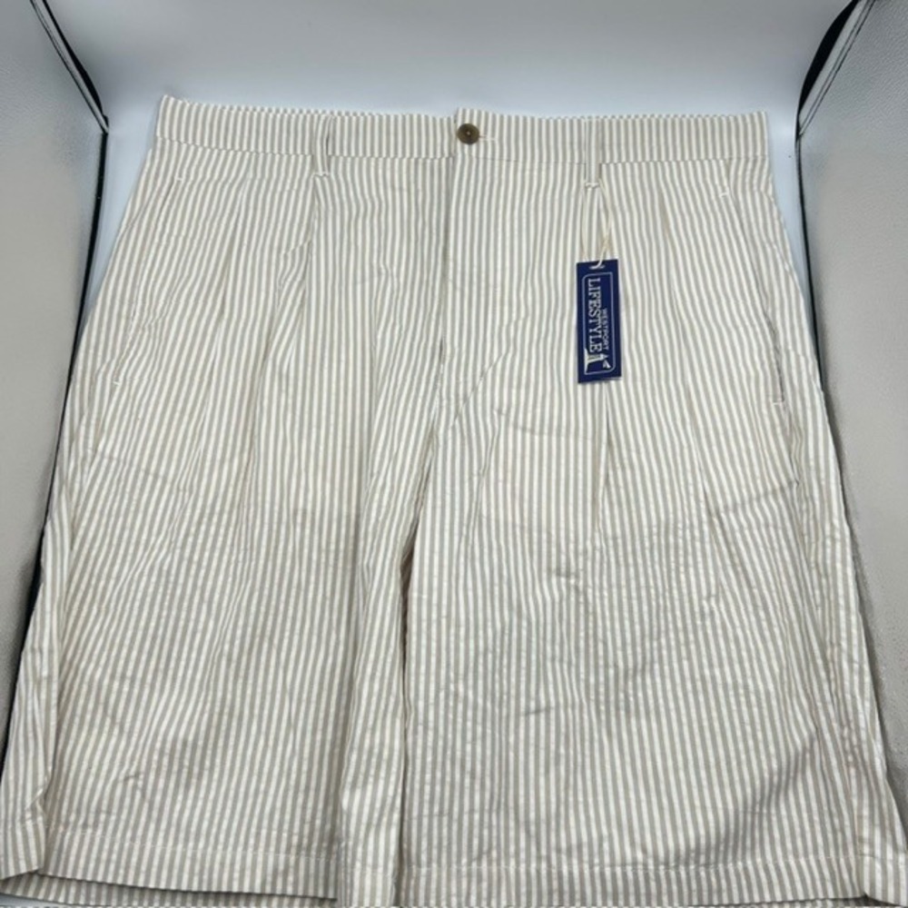 NWT Westport‎ Lifestyle Men's Khaki Striped Pleated Golf Casual Shorts Size 38T